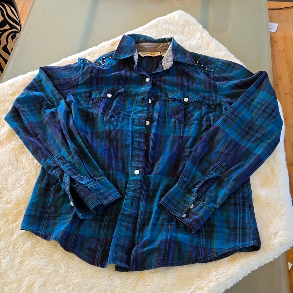 Ceder Rose Women's Shirt